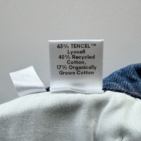 NWT Reformation Cynthia Button Fly High Rise Straight Jeans in Zenia Medium Blue - Picture 10 of 13